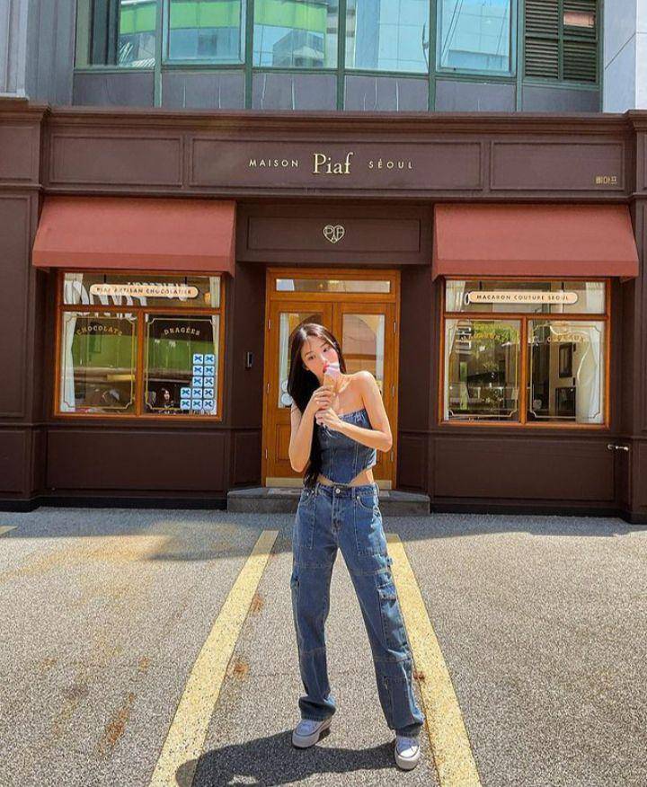 Potret OOTD ala Jini (instagram.com/jiniyxxn)