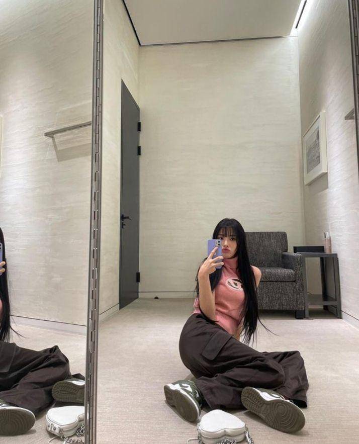 Potret OOTD ala Jini (instagram.com/jiniyxxn)