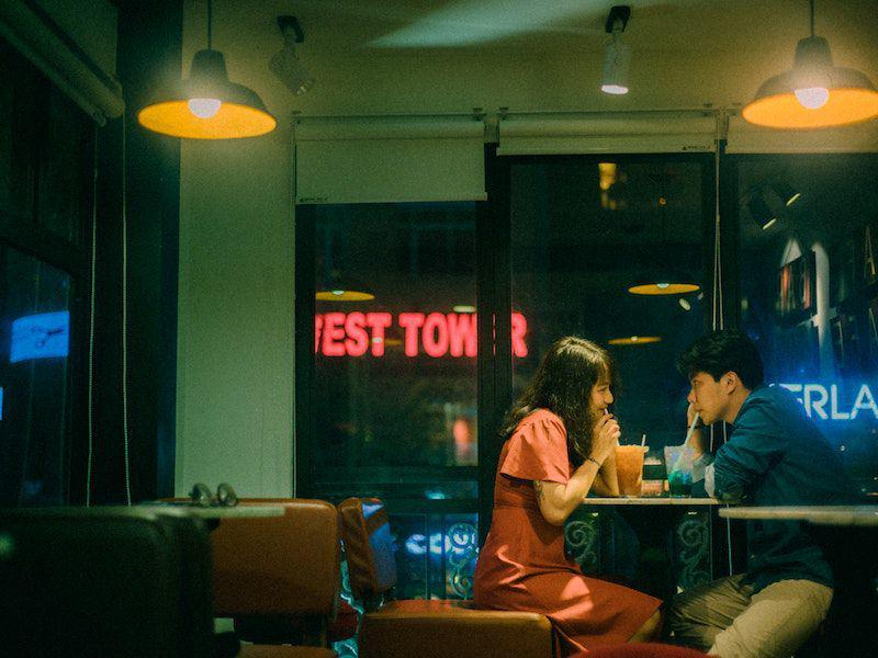 5 Tips supaya First Date dengan Gebetan Berhasil dan Lancar, Cek Bro!