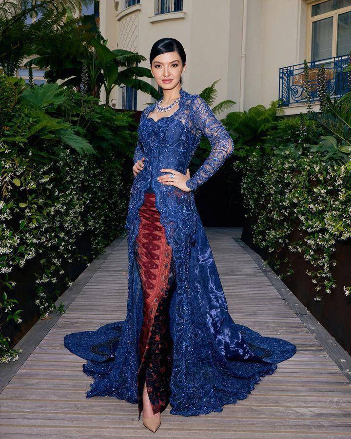 Kebaya Raline Shah. (instagram.com/ralineshah)
