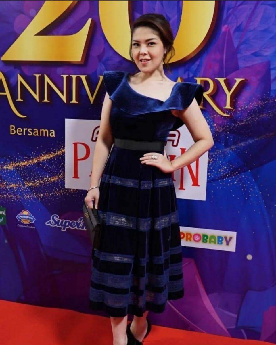 Tina Toon (instagram.com/insertlive)