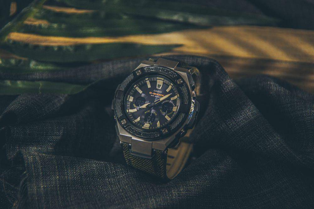 ilustrasi jam tangan G-Shock (unsplash.com/Teng Yuhong)
