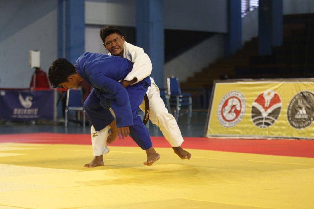 Daffa Maulana saat berlaga di Kejurnas Pelajar-Mahasiswa-Kata di Gymnasium UPI Bandung, Sabtu (29/7/2023) (Dok.Istimewa)