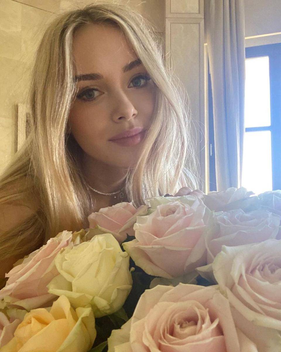 Ksenia Sukhinova (instagram.com/kseniasukhinova)