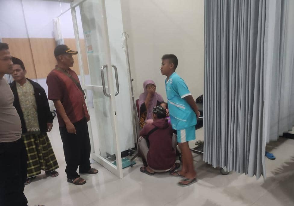 Puluhan warga Lamongan mengalami keracunan. Dok Humas Polres Lamongan