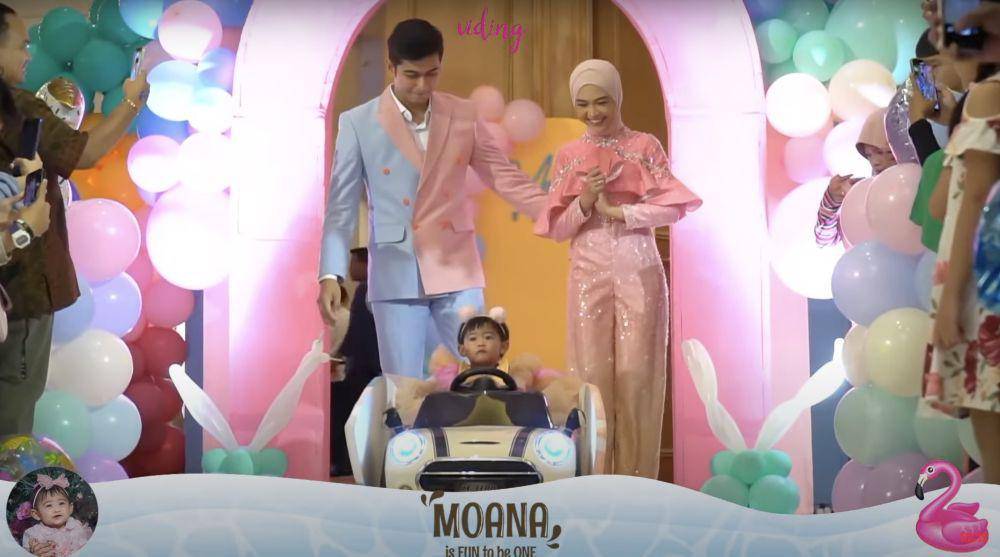 momen ulang tahun pertama Moana anak Ria Ricis dan Teuku Ryan (youtube.com/ricisofficial1795)