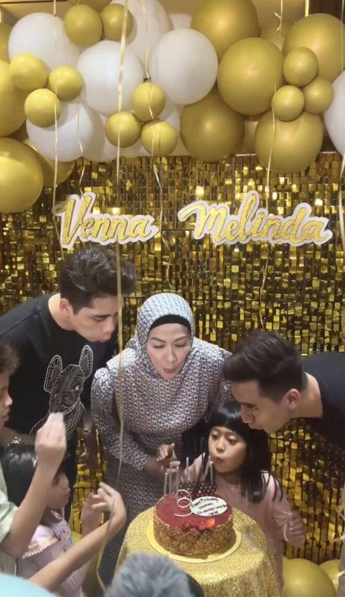 momen Verrell dan Athalla beri surprise untuk Venna Melinda (instagram.com/bramastavrl)