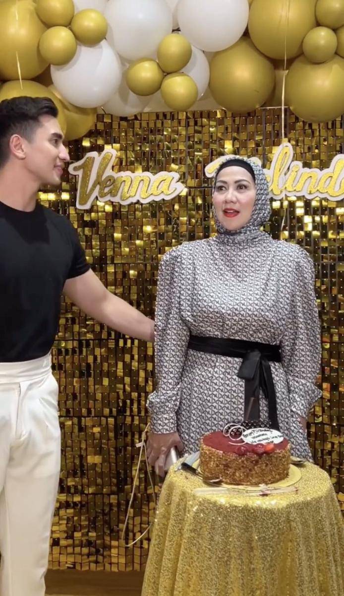 momen Verrell dan Athalla beri surprise untuk Venna Melinda (instagram.com/bramastavrl)