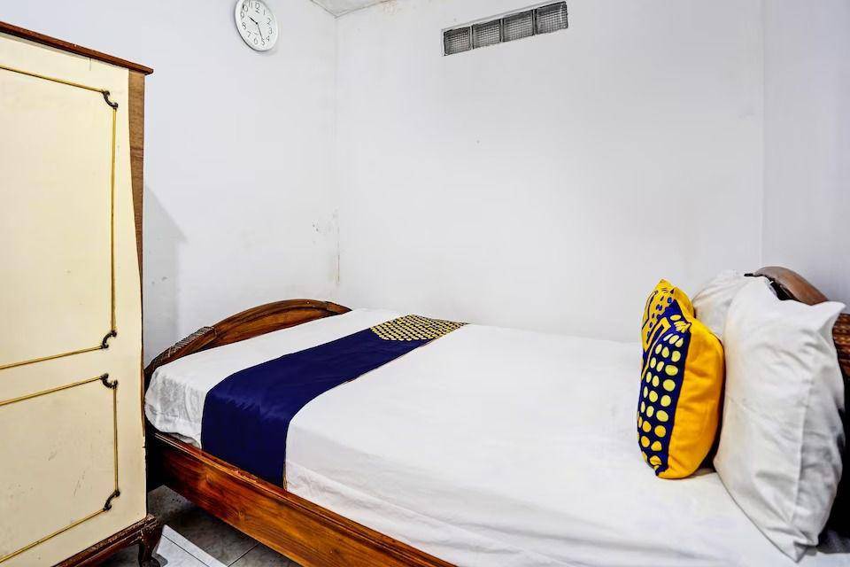 SPOT ON 92595 Umi Homestay Syariah (oyorooms.com)