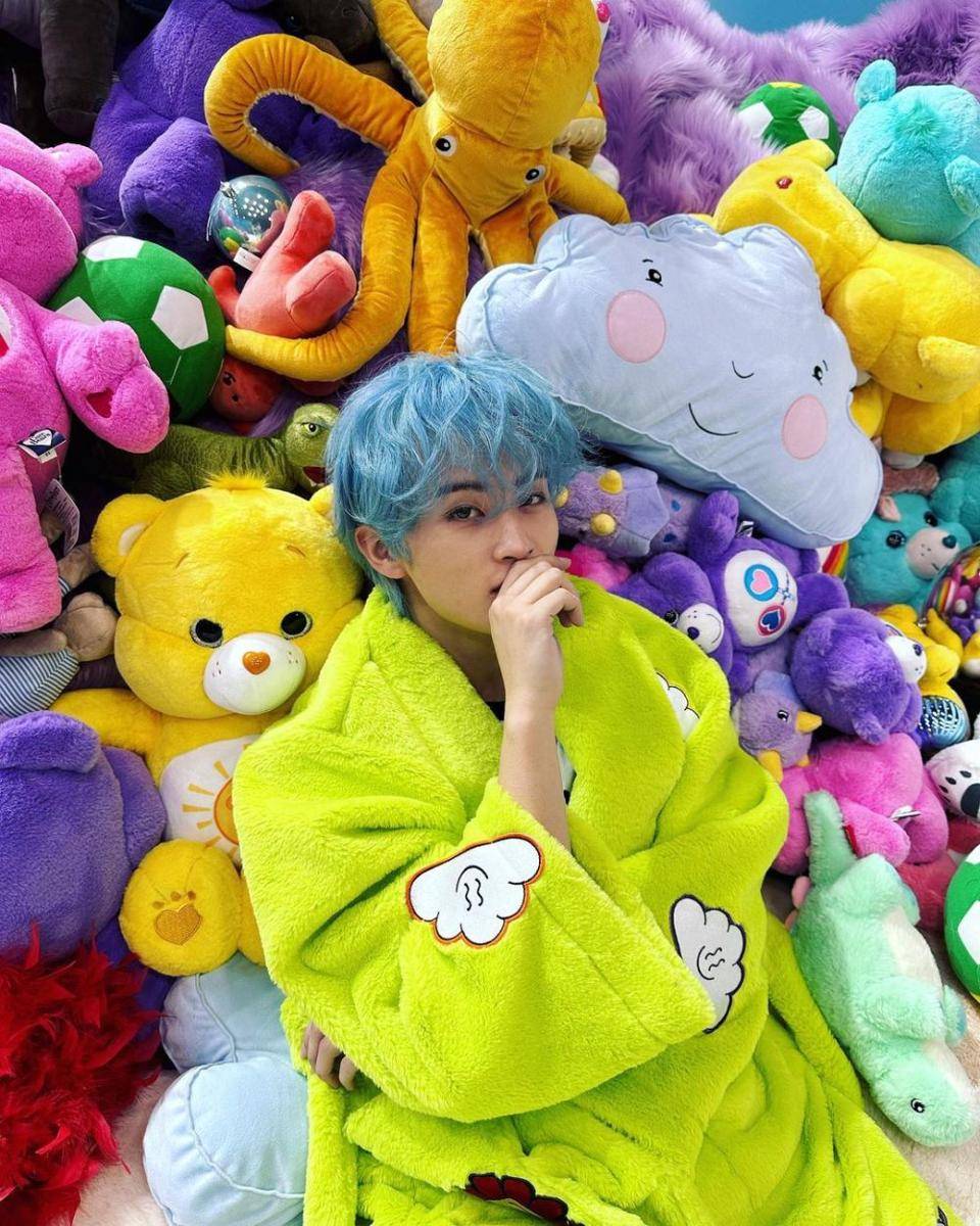 warna rambut ala Mark NCT (instagram.com/onyourm__ark)
