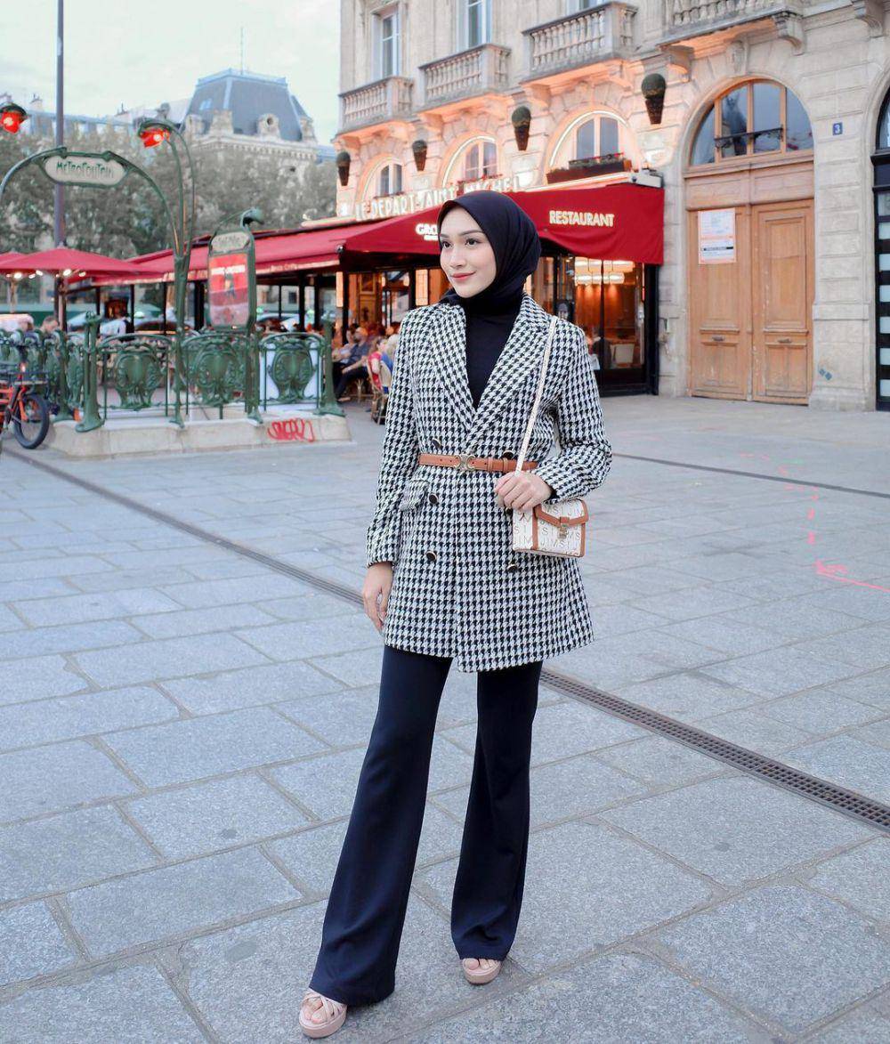 OOTD Melody Prima saat berlibur ke Eropa (instagram.com/melodyprima)