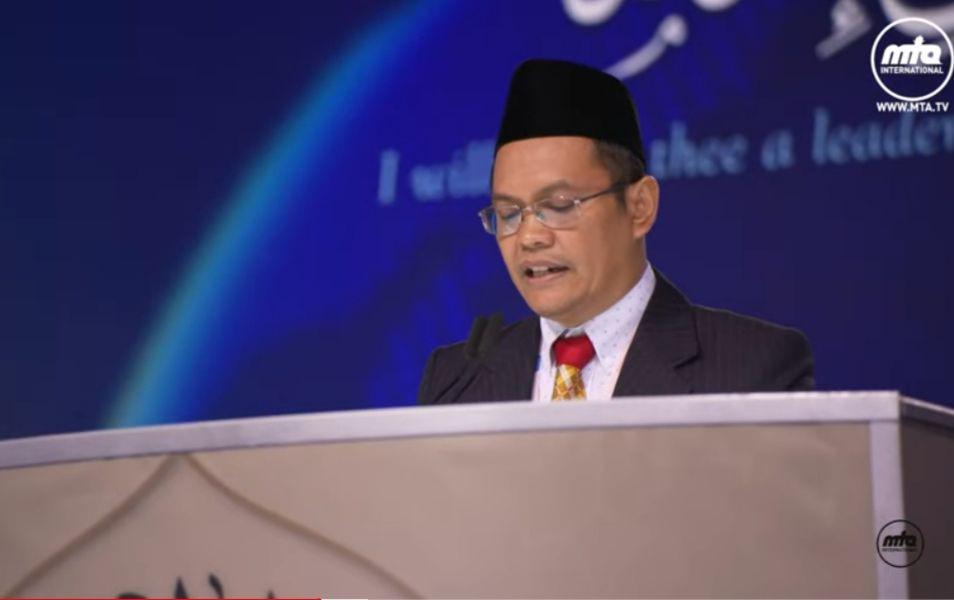Tujuhbelas Tahun Bersama Jemaat Ahmadiyah
