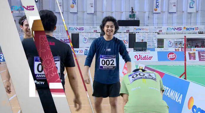 potret Bastian Steel juara lari 100 meter (youtube.com/Rans Entertainment)