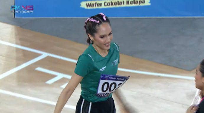 potret Cinta Laura juara lari 100 meter (youtube.com/Rans Entertainment)