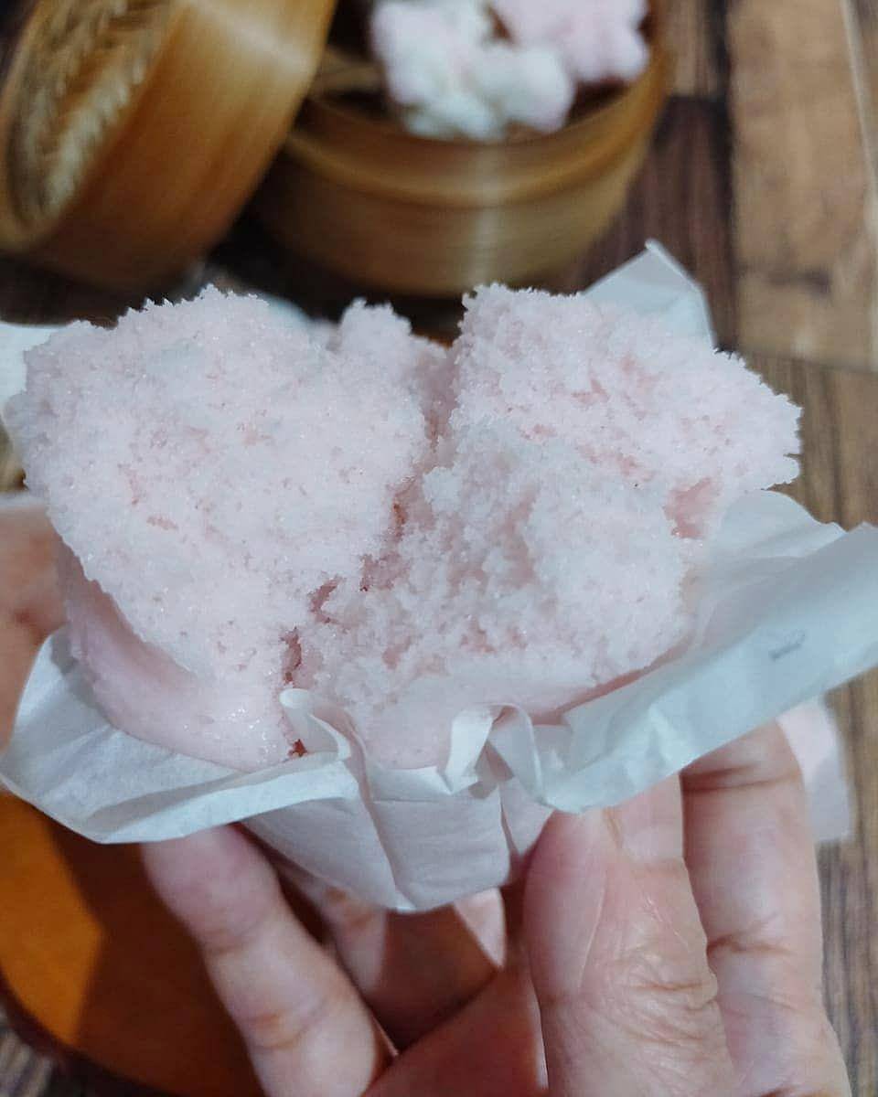 ilustrasi serat di dalam kue mangkok (instagram.com/katarinalaboure21)
