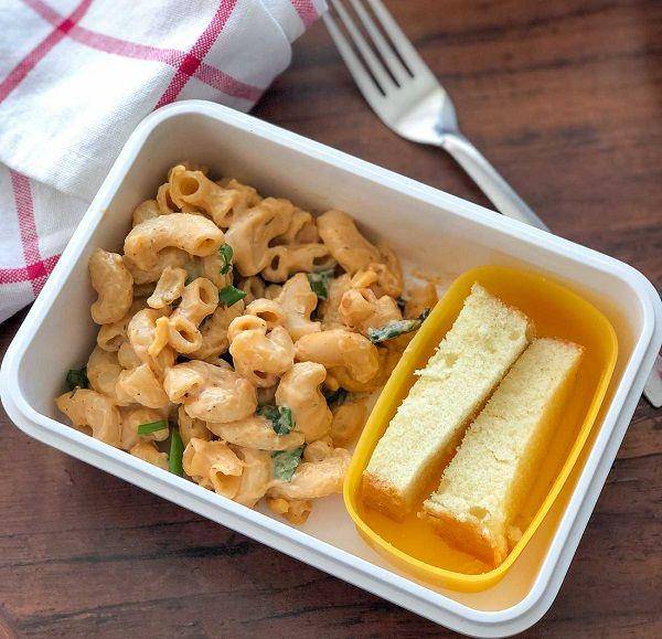 ilustrasi bekal mac n cheese (archanaskitchen.com)