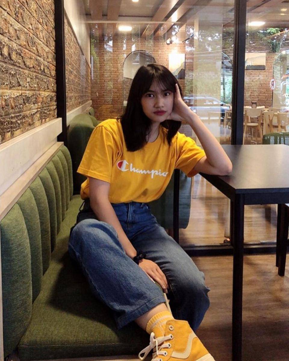 celana jeans Frieska (instagram.com/frieskatch/)