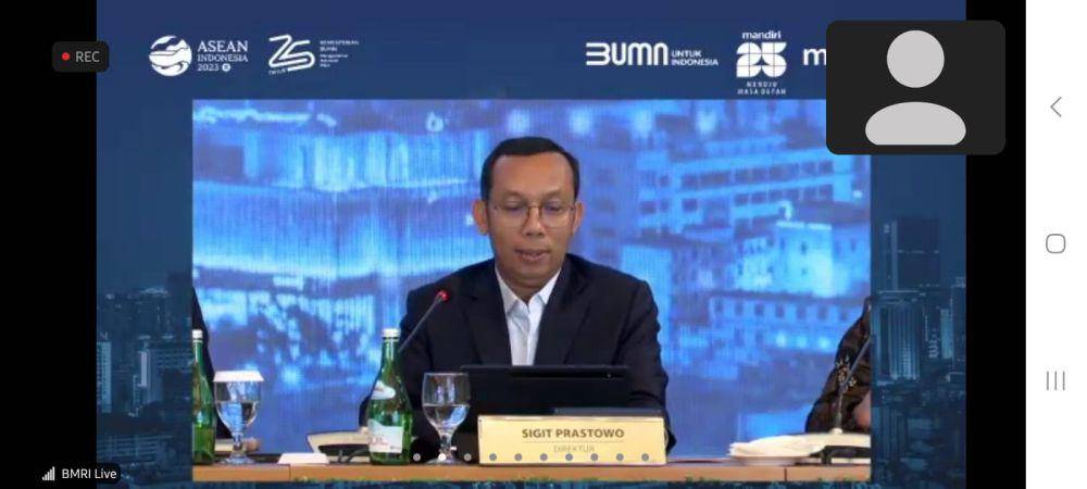 Direktur Keuangan dan Strategi Bank Mandiri Sigit Prastowo/Screenshot Paparan Kinerja Semester I
