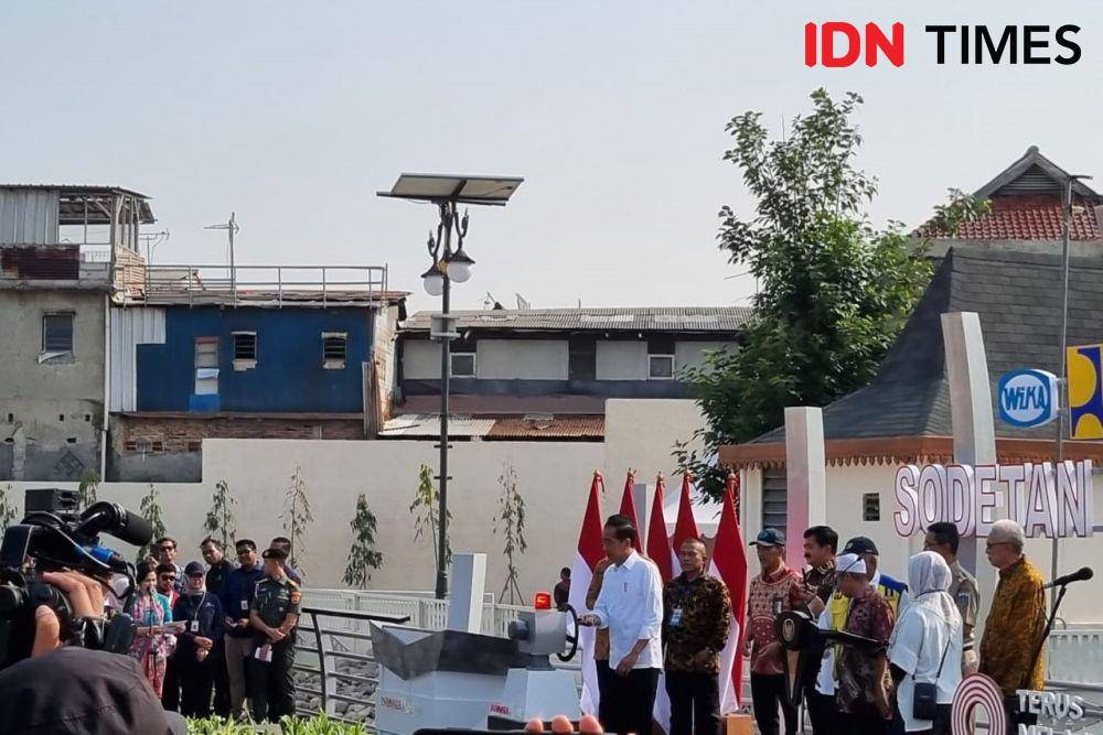 Presiden Jokowi resmikan Sodetan Kali Ciliwung, Senin (31/7/2023). (IDN Times/Ilman Nafi'an)
