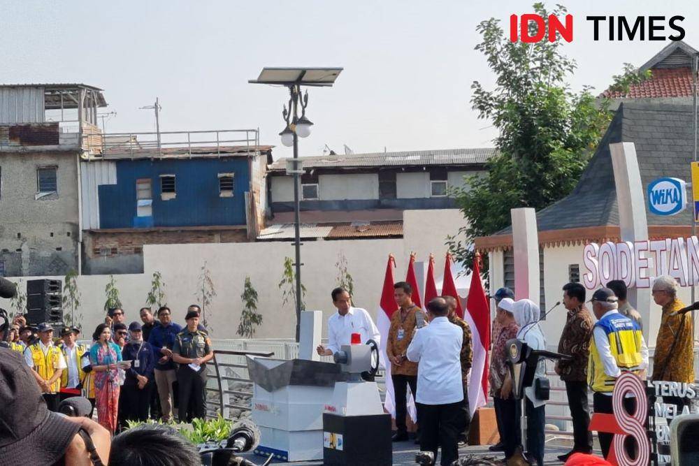 Presiden Jokowi resmikan Sodetan Kali Ciliwung, Senin (31/7/2023). (IDN Times/Ilman Nafi'an)