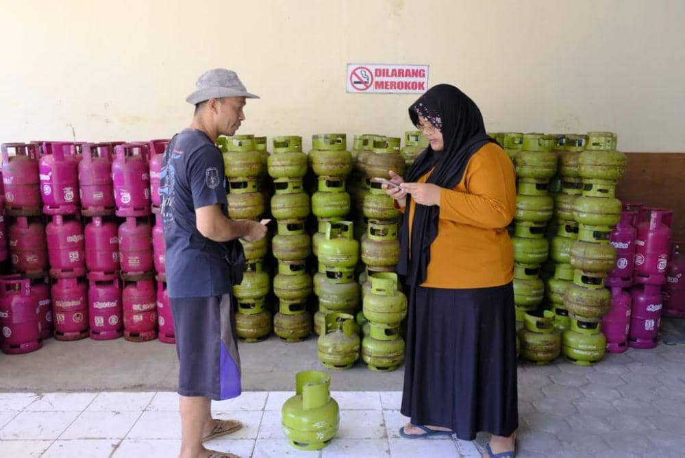 Pendataan program subsidi tepat LPG 3 kilogram di tingkat pangkalan di Semarang (Dok. Pertamina Patra Niaga)