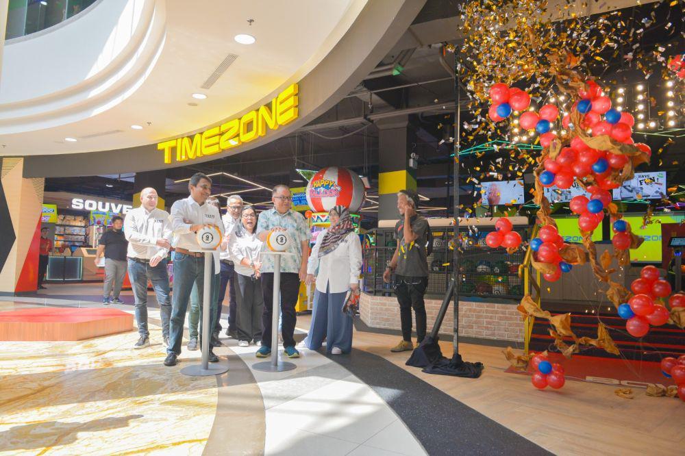 Timezone Hadir Lebih Luas di Margocity Depok, Ada Arena Bowling!