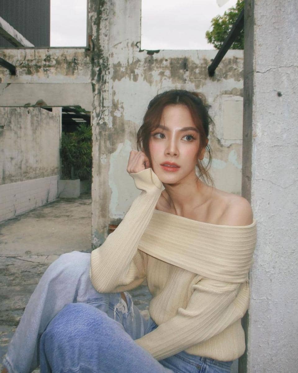 outfit Baifern Pimchanok (instagram.com/baifernbah)