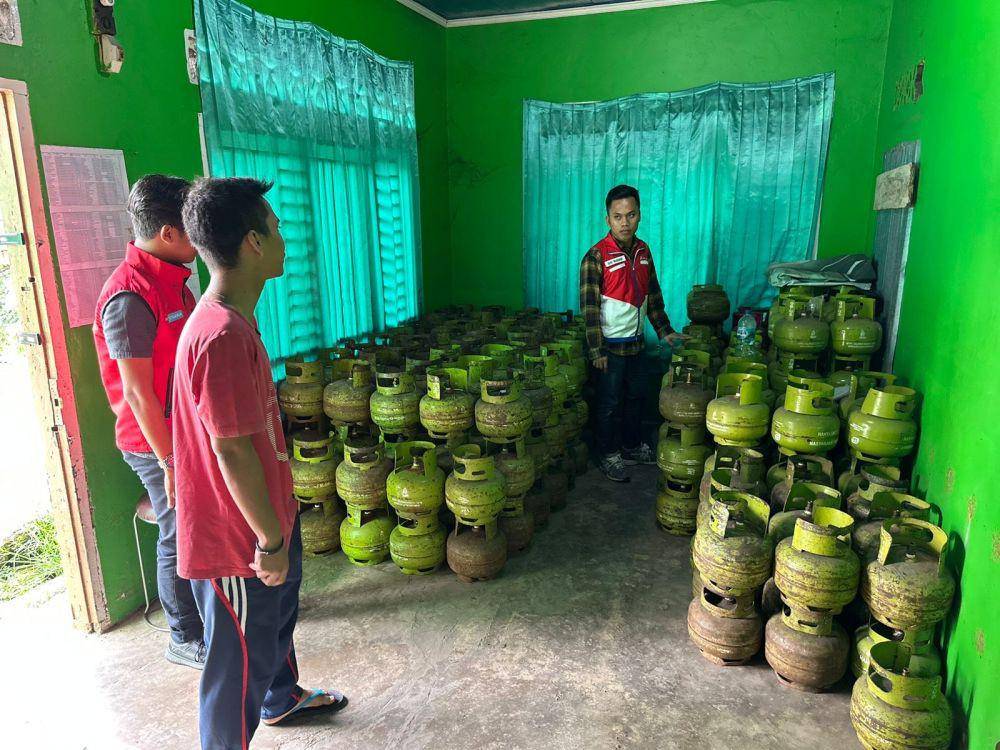 Sidak dan pemantauan pasokan LPG subsidi di wilayah Sumatra Selatan. (Dok. Pertamina)