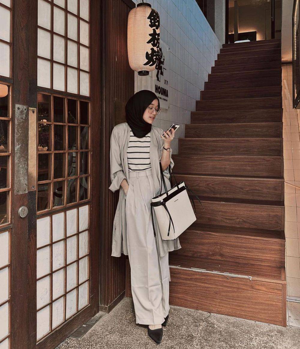ootd hijab (Instagram.com/pamelagatha)