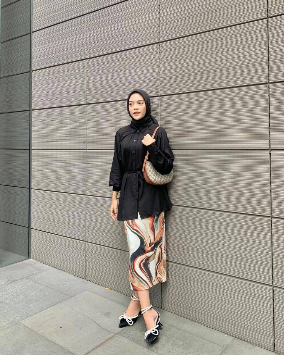 inspirasi ootd hijab ala Febiola Nabila (instagram.com/febiolanabilaa)