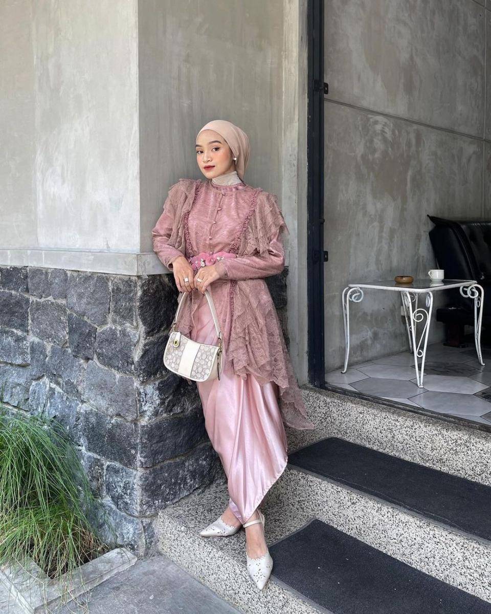 Gaya kondangan. (instagram.com/fiaa.al)