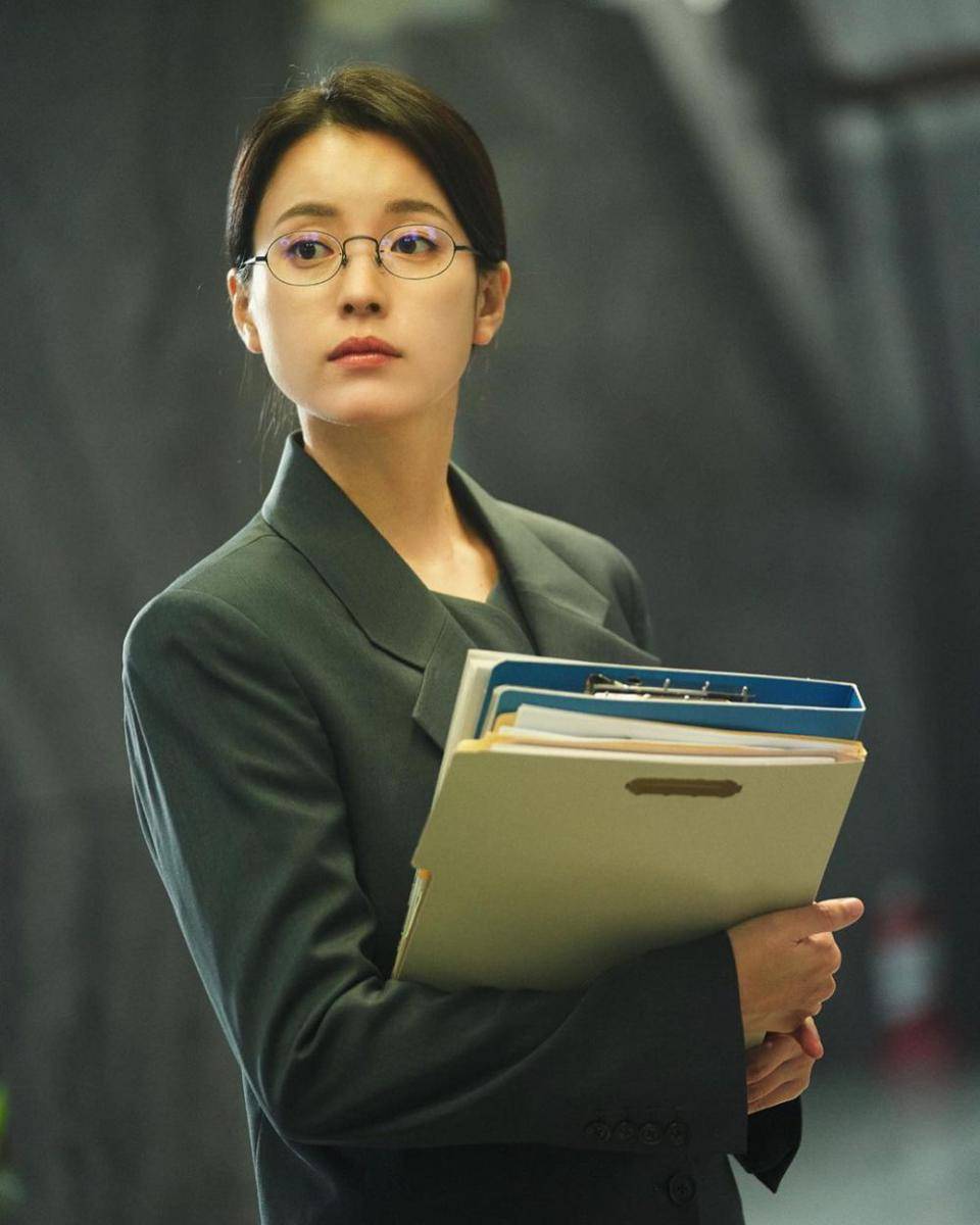 potret karakter Lee Mi Hyun (Han Hyo Joo) di drakor Moving (instagram.com/hanhyojoo222)