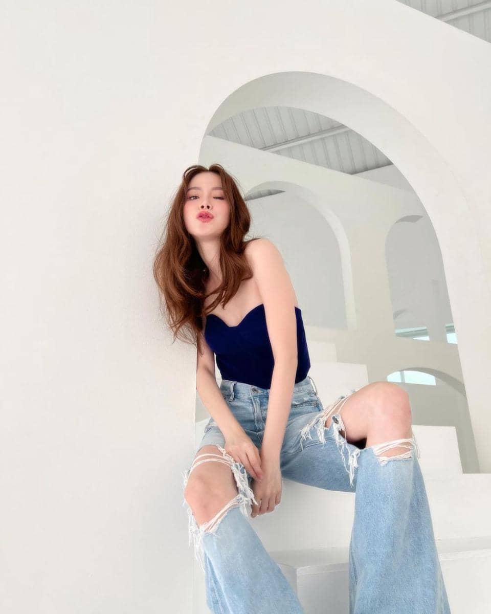 outfit Baifern Pimchanok (instagram.com/baifernbah)