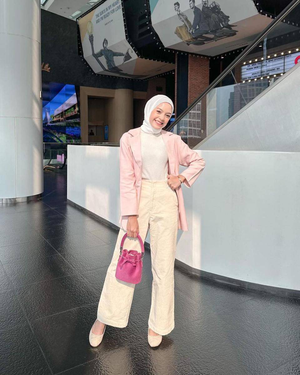 inspirasi ootd hijab ala Febiola Nabila (instagram.com/febiolanabilaa)