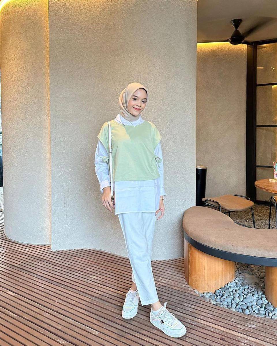 inspirasi ootd hijab ala Febiola Nabila (instagram.com/febiolanabilaa)