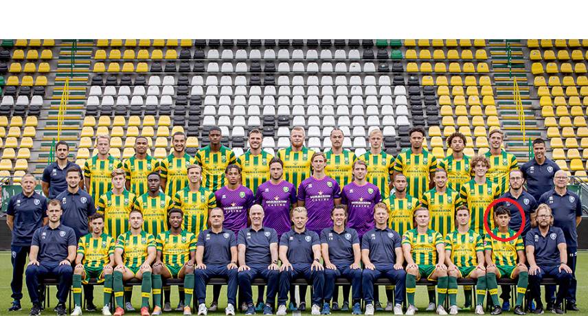 Ada Rafael Struick dalam foto tim utama ADO Den Haag. (adodenhaag.nl).
