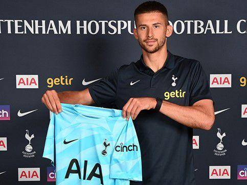potret Guglielmo Vicario (tottenhamhotspur.com)