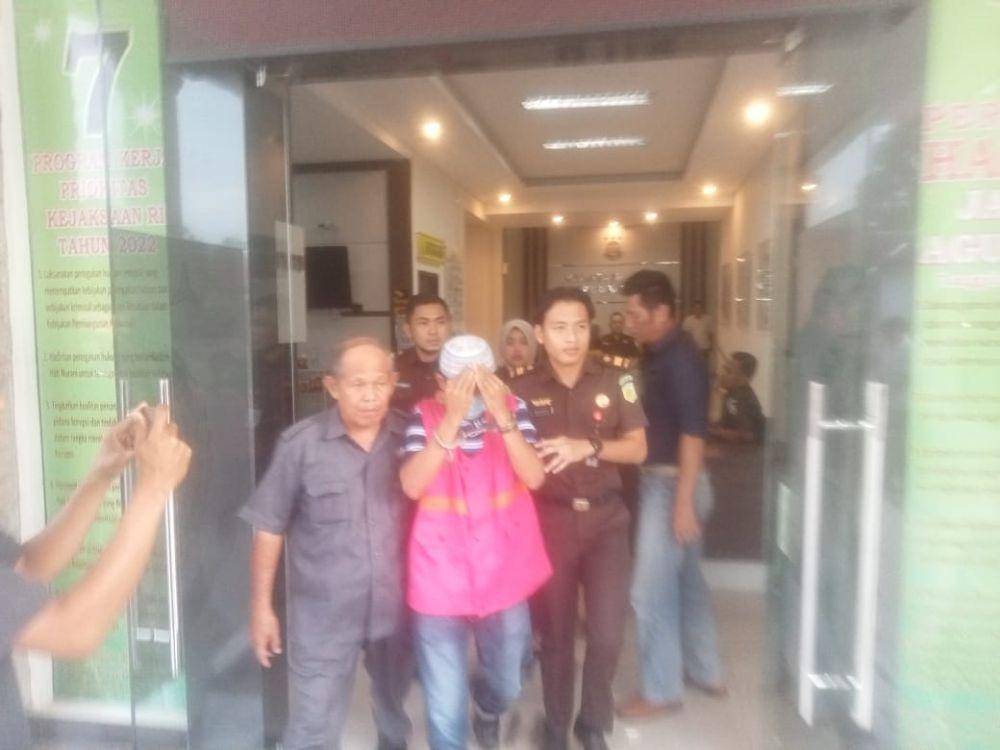 (Tersangka korupsi PT MEP saat ditahan Kejari Muba) IDN Times/istimewa