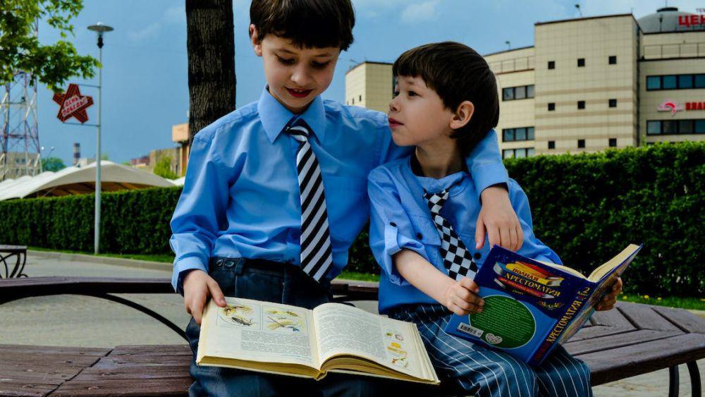 5 Alasan Anak Perlu Belajar Bahasa Asing Sejak Dini, Penuh Manfaat!