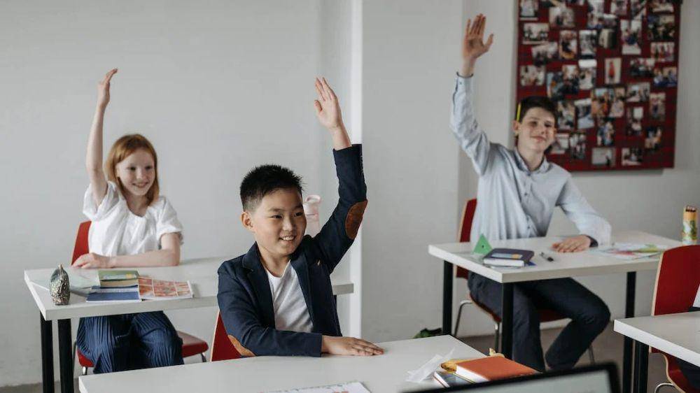 ilustrasi murid belajar di kelas (Pexels.com/Pavel Danilyuk)