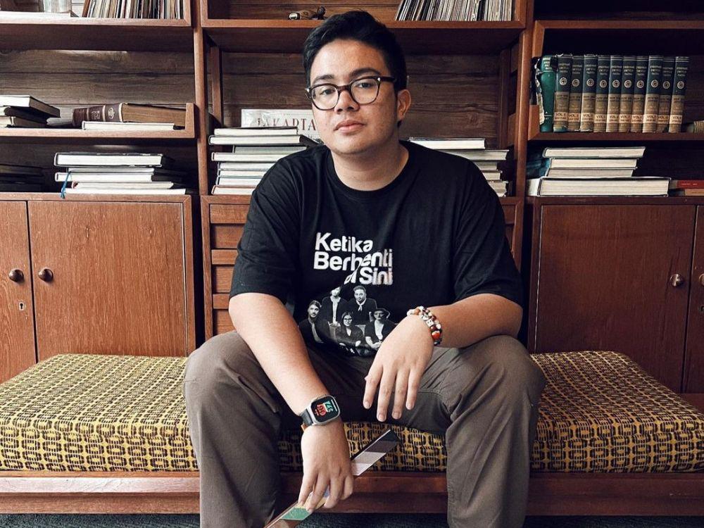 Lirik Lagu Behind the Clouds - Umay Shahab feat. Boodles