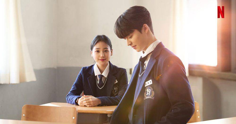 still cuts reality show Nineteen to Twenty (dok. Netflix/Nineteen to Twenty)