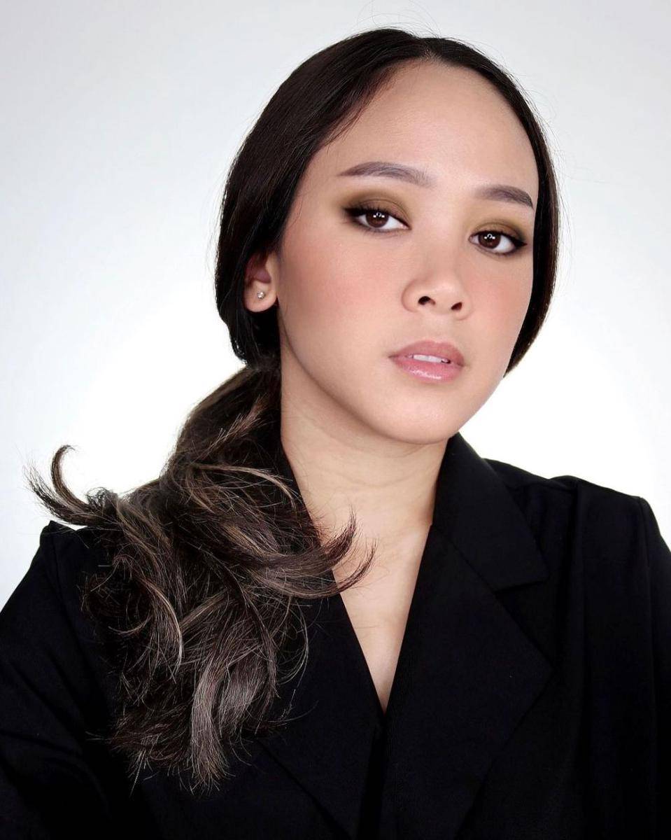 inspirasi makeup look ala Almiranti Fira (instagram.com/almirantifira)