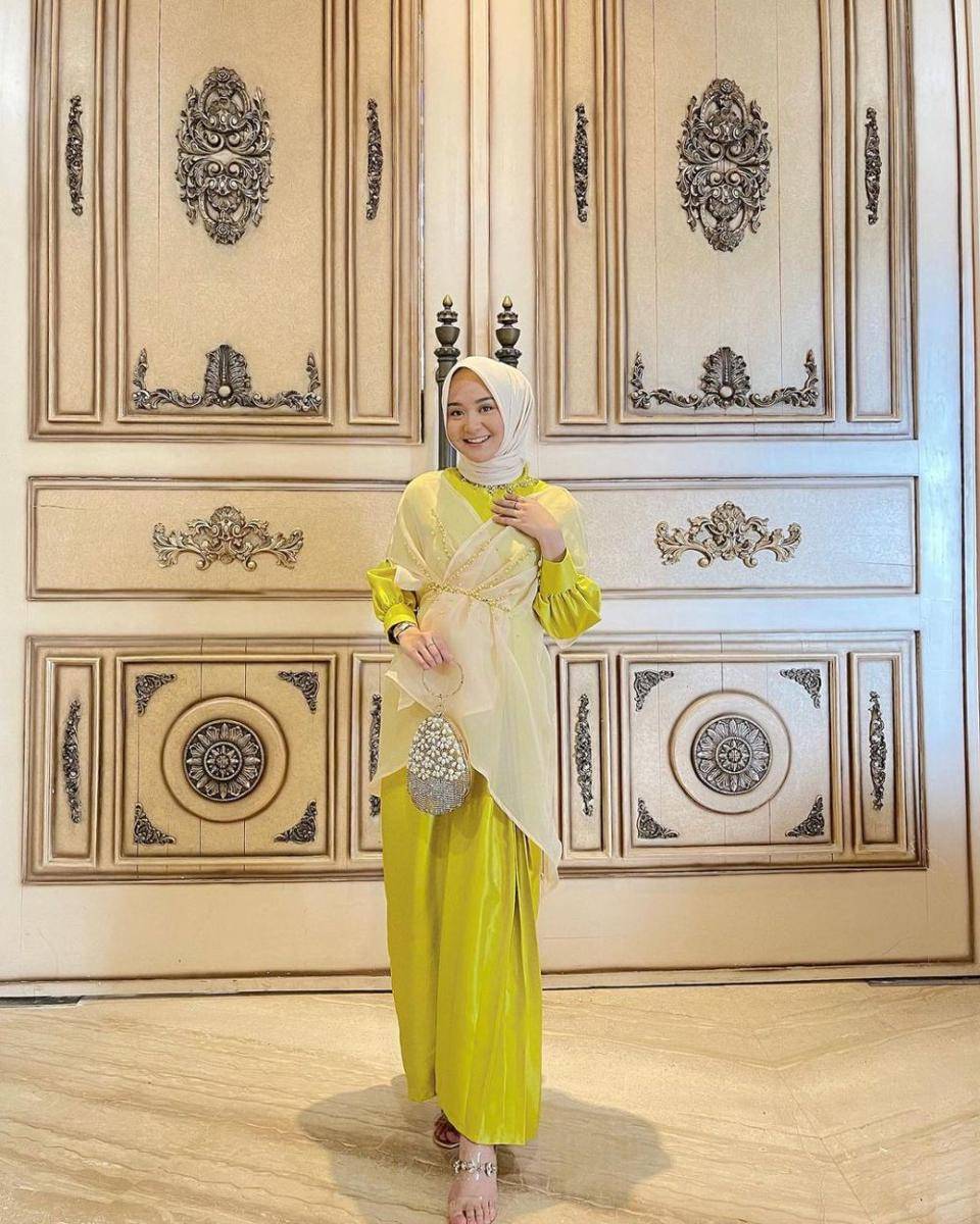 Gaya kondangan. (instagram.com/dsyrhy)