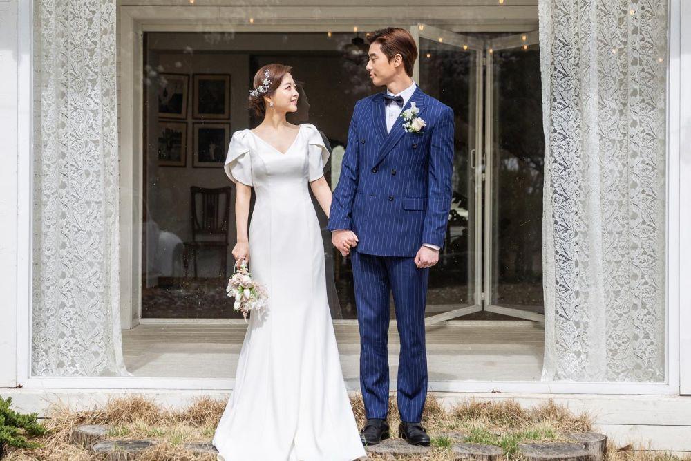 Foto Pernikahan Park Seo Joon & Park Bo Young di Concrete Utopia Viral