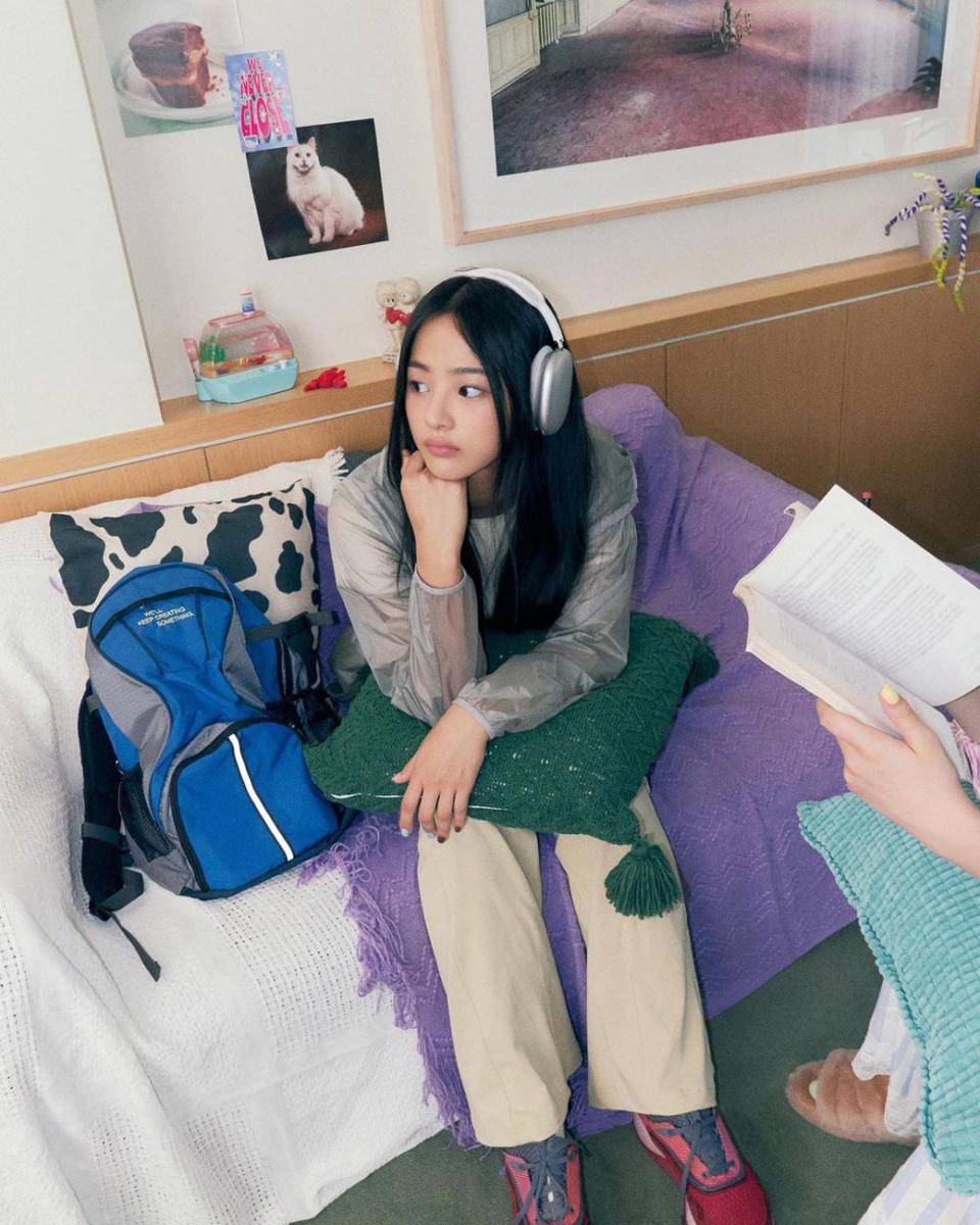minji (instagram.com/newjeans_official)