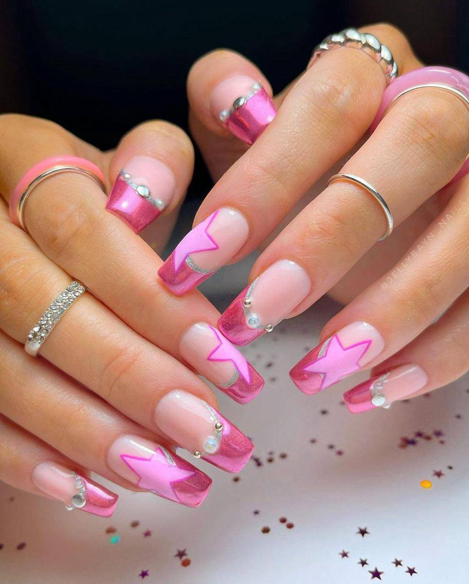 nail art pink (instagram.com/jellybayn_nails)