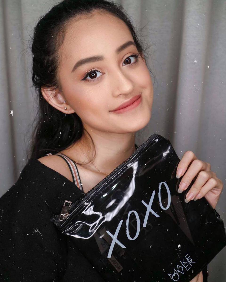 inspirasi natural makeup look ala Nadya Aqilla (instagram.com/nadyaaqilla)