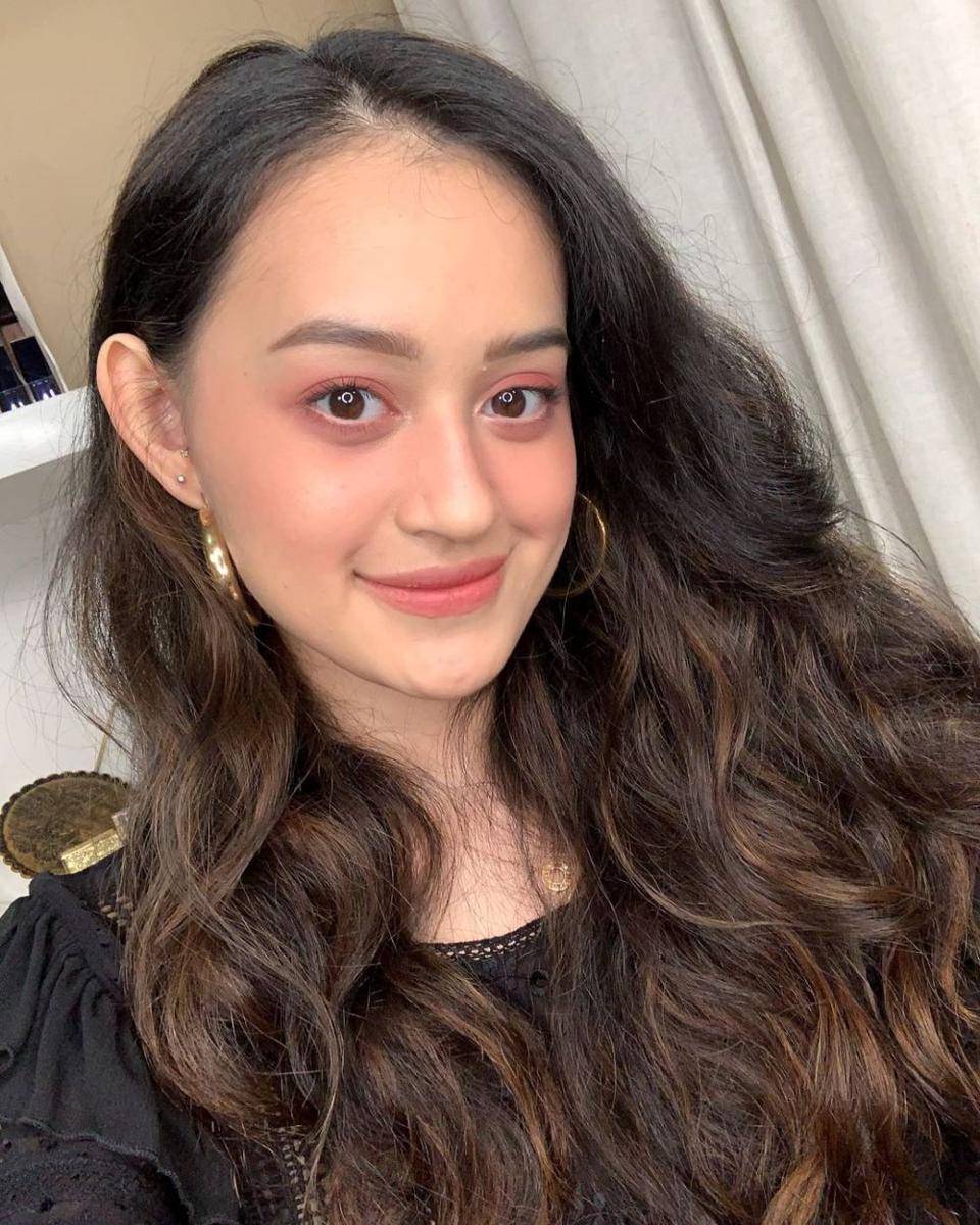 inspirasi natural makeup look ala Nadya Aqilla (instagram.com/nadyaaqilla)