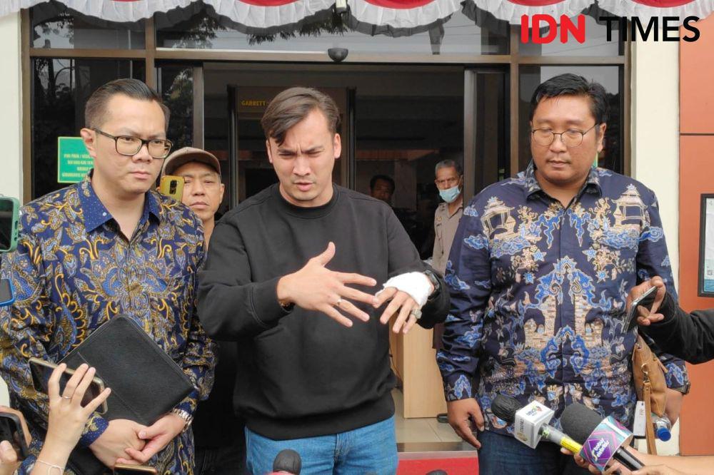Kronologi Kecelakaan Lady Nayoan dan Rendy Kjaernett, Mobil Terguling
